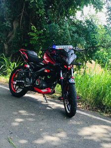 Bajaj Pulsar NS160 2018