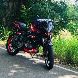 Bajaj Pulsar NS160 2018 - Image 2
