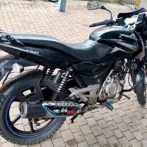 Bajaj Pulsar 150 2016 - Image 2