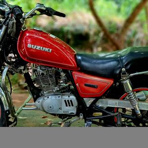 Suzuki GN 125 2008 - Image 2