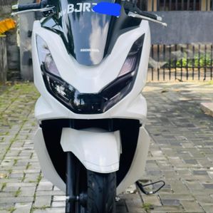 Honda PCX 125 2024 - Image 2