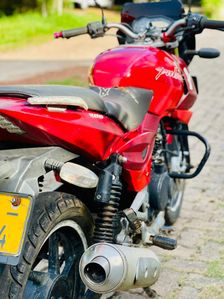 Bajaj Pulsar 200 2008