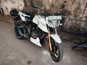 TVS Apache RTR 200 2017