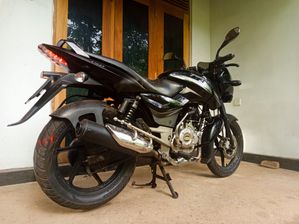 Bajaj Pulsar 150 2015