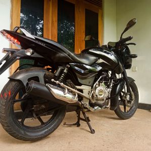 Bajaj Pulsar 150 2015 - Image 2