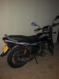Bajaj Platina 2011