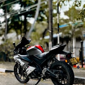 Yamaha R15 V3 2020 - Image 3
