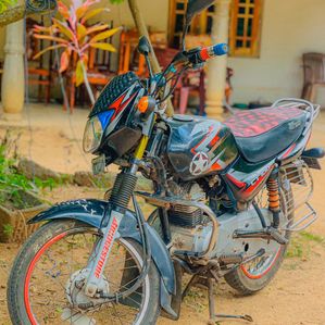 Bajaj CT100 2015 - Image 2