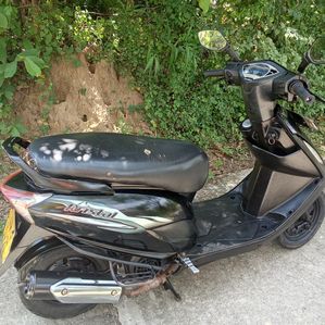 Bajaj Kristal 2010 - Image 2