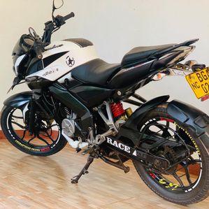 Bajaj Pulsar NS160 2018 - Image 2