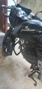 Bajaj Pulsar 180 2010