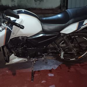 TVS Apache RTR 160 2017 - Image 3