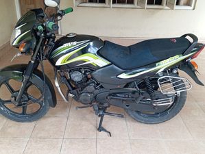 TVS Metro 2015