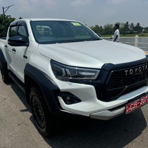 Toyota Hilux GR SPORT THAILAND 2024 - Image 2