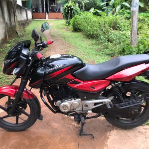 Bajaj Pulsar 150 2015 - Image 2