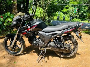 Yamaha SZR 2012