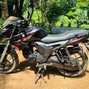 Yamaha SZR 2012 - Image 2