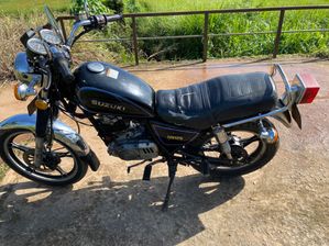 Suzuki GS 125 1992