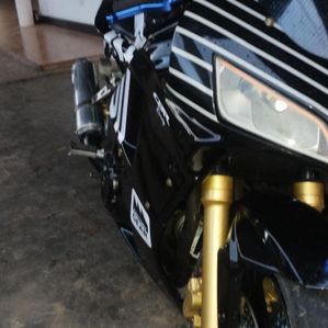 Honda CBR 2004 - Image 2