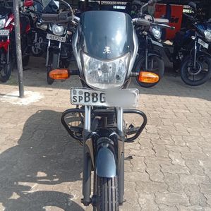 Bajaj Platina 2013 - Image 2