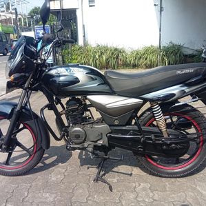 Bajaj Platina 2013 - Image 3
