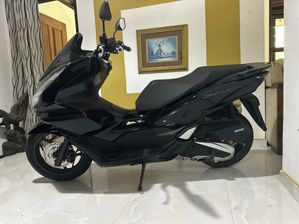 Honda PCX 2024