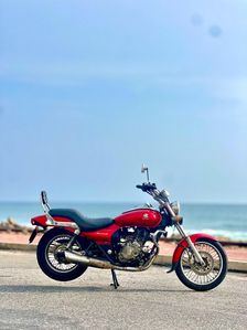 Bajaj Avenger 2005