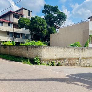 20FT Wide Carpet RD Facing Land For Sale In Kotte Madiwela road - Image 3