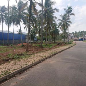 කුරුණෑගල නගරයේන් ඉඩමක් - Image 2
