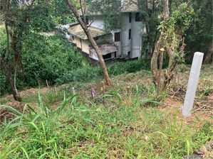 මහනුවර හන්තාන හි ඉඩමක් විකිණීමට ඇත