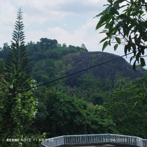 Land for Sale Near to Katugastota Kurunegala Road - Image 3