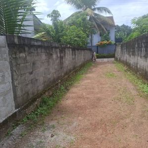 Valuable Land for sale in Piliyandala Twon - Image 3