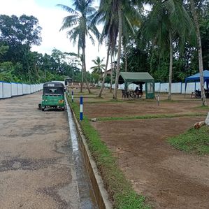 Luxury Gated land in Athurugiriya - Image 3