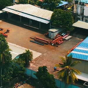 Gampaha - Yakkala Commercial Land with Two Story Building and House - Image 3