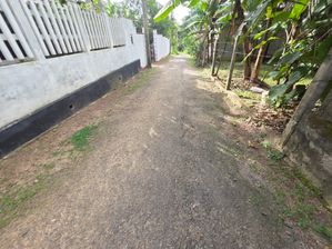 පර්චස් 10 ක තැනිතලා නිරවුල් ඉඩමක් විකිණීමට for sale