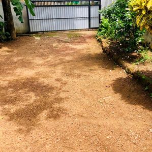 Residential Land for Sale in Nugegoda – 32.2P Total with Two Old Houses - Image 4