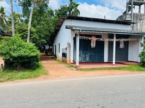 Land for Sale Kottawa Near the Town for sale