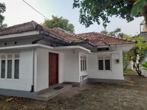 20 Perches Land with House for sale Katubedda (Lakshapathiy) Moratuwa