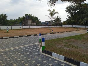 Land for sale in Malabe Y31