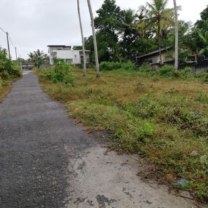 Land for sale Gonapala - Image 2