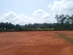කළුතර නාගොඩ නගරය පෙනෙන දුරින් ඉඩමක්