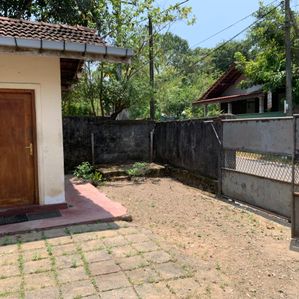 Land with House Sale - Alubomulla - Image 3