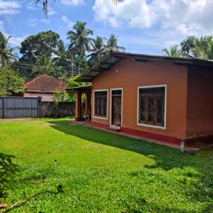 Valuable Land with House for Sale in Moragahahena - Image 3