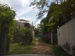 කඩවත ,ඇල්දෙණිය පෙදෙසින් නේවාසික බිම්කොටසක් විකිණීම