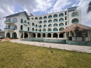 Brand New Hotel in Negombo for sale (C7-8107)