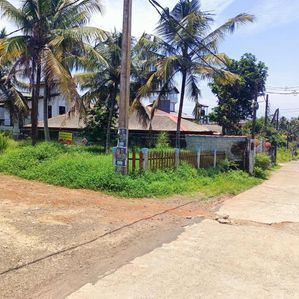 Pannipitiya Vidyala junction 6 perched land for sale - Image 2