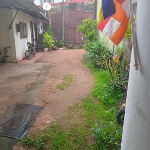 Land with House for Sale in Pannipitiya - Image 3