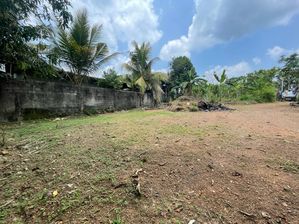 10 Perched Squre Land For Sale in Kahathuduwa