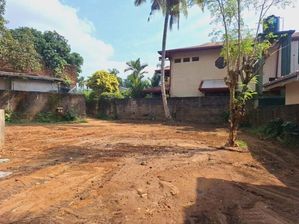 Land with House for Sale in Kandana